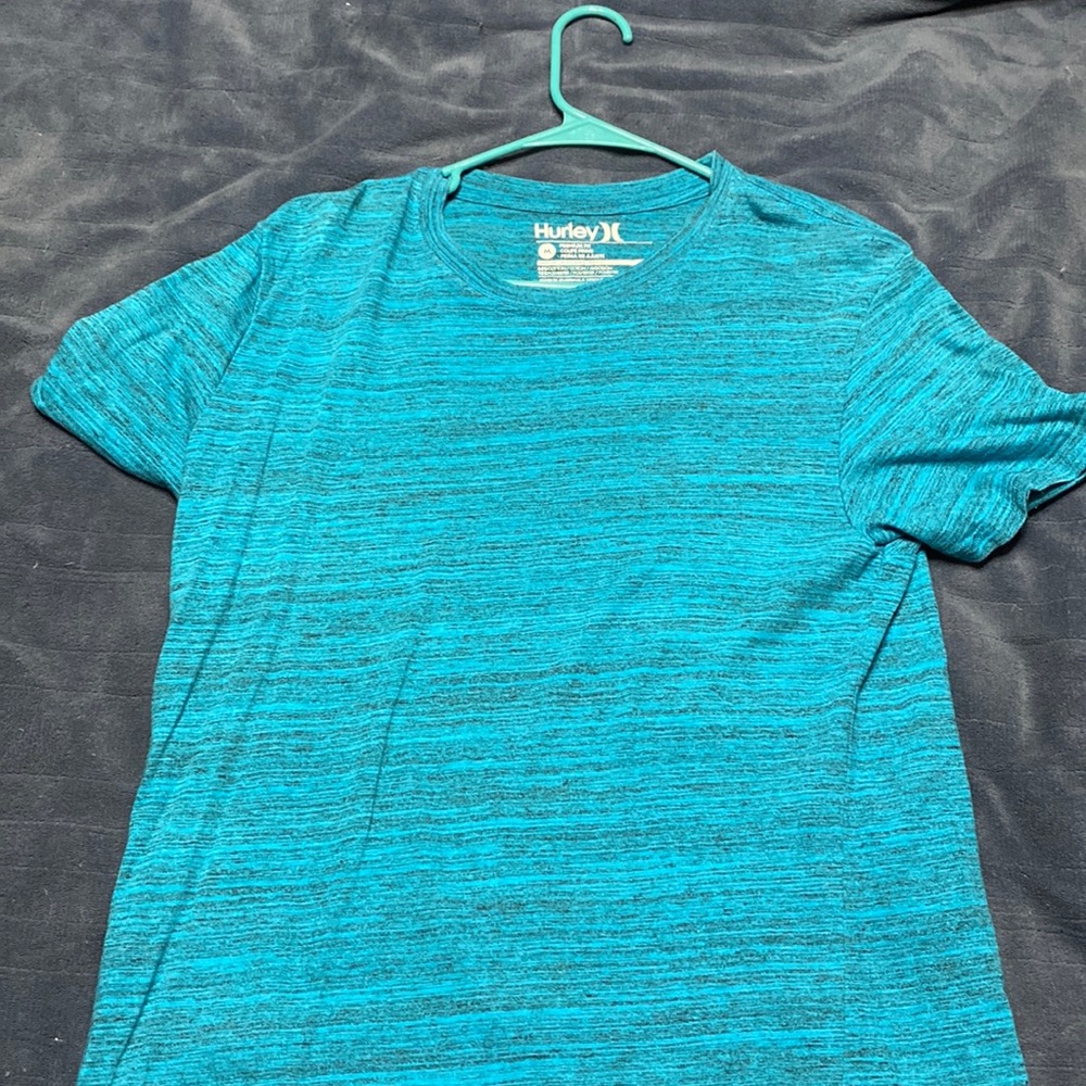 Hurley blue tshirt
